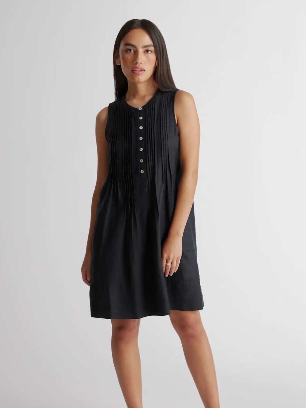Quince Women's 100% European Linen Sleeveless Swing Dress Black Pleated Summer